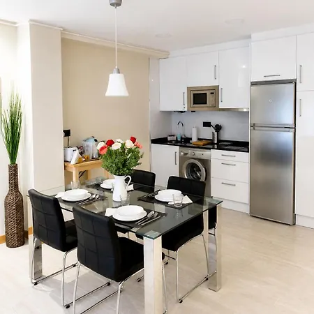 Les Cotolles Centro Apartment *